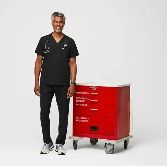 Figs men's black scrub set (large top/medium bottoms) - Picture 1 of 16